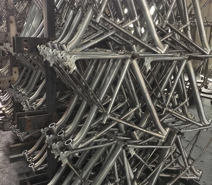 單車前叉熱處理